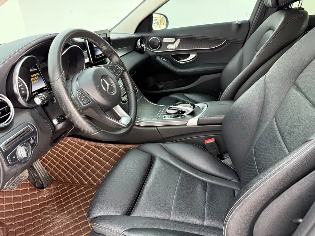 Mercedes-Benz C-Class - фото 6
