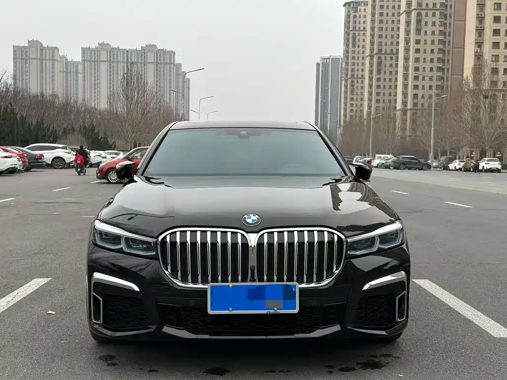BMW 7 SERIES