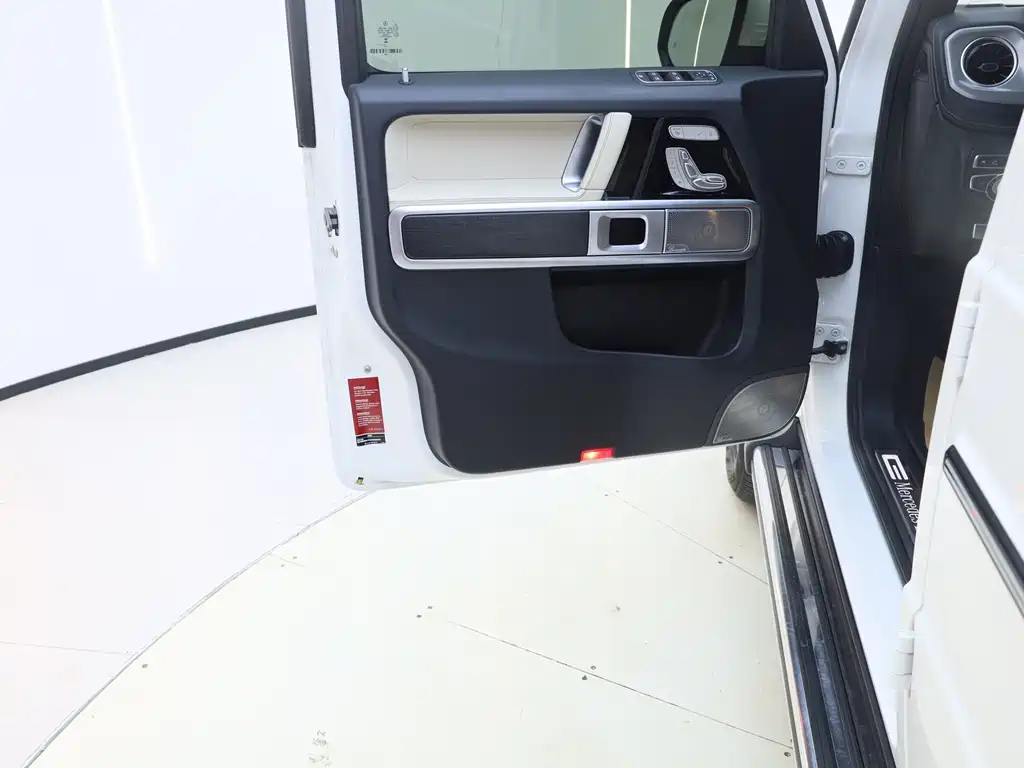 Mercedes-Benz G-Class — миниатюра 8