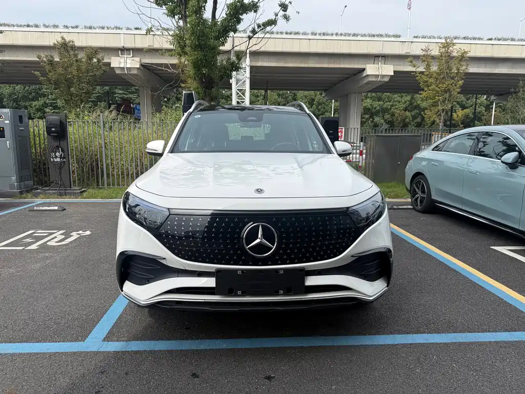Mercedes-Benz EQB — миниатюра 2