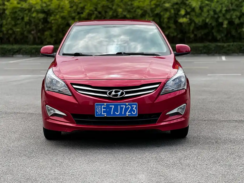 Hyundai Verna — миниатюра 2