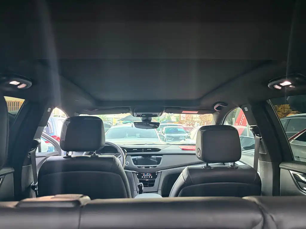 Cadillac XT5 — миниатюра 10
