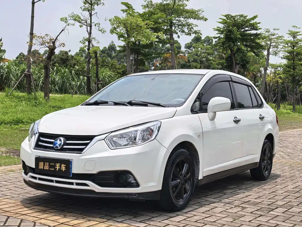 Купить Venucia D50