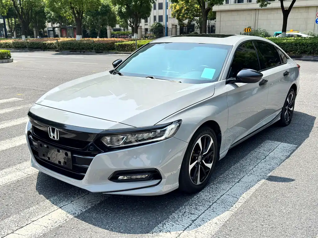 Купить Honda Accord