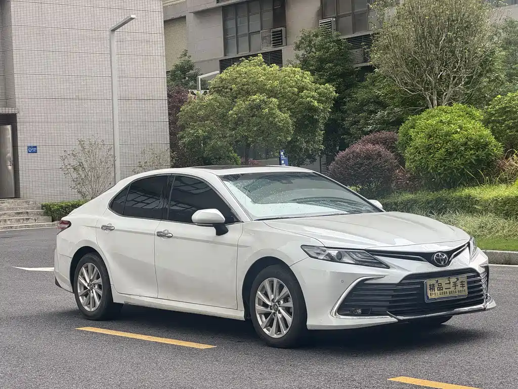 Купить Toyota Camry