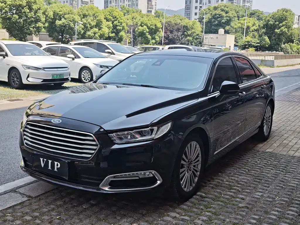 Купить Ford Taurus