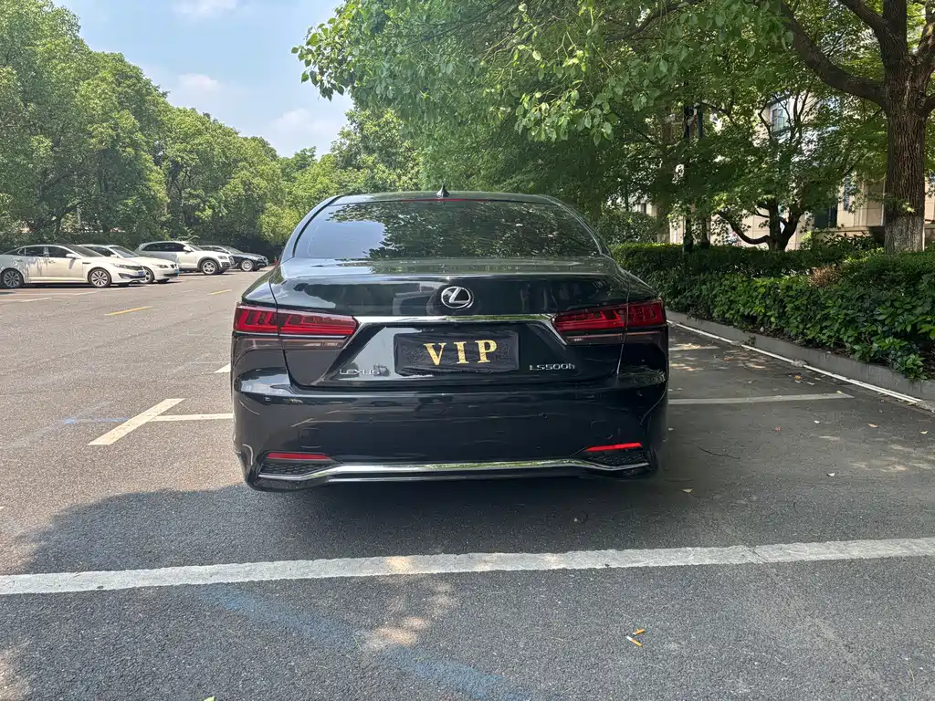 Lexus LS 2024 500h