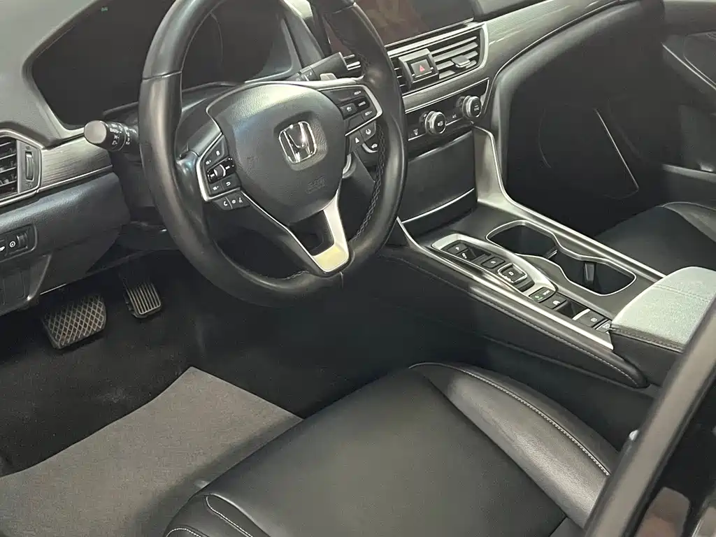 Honda Accord — миниатюра 6