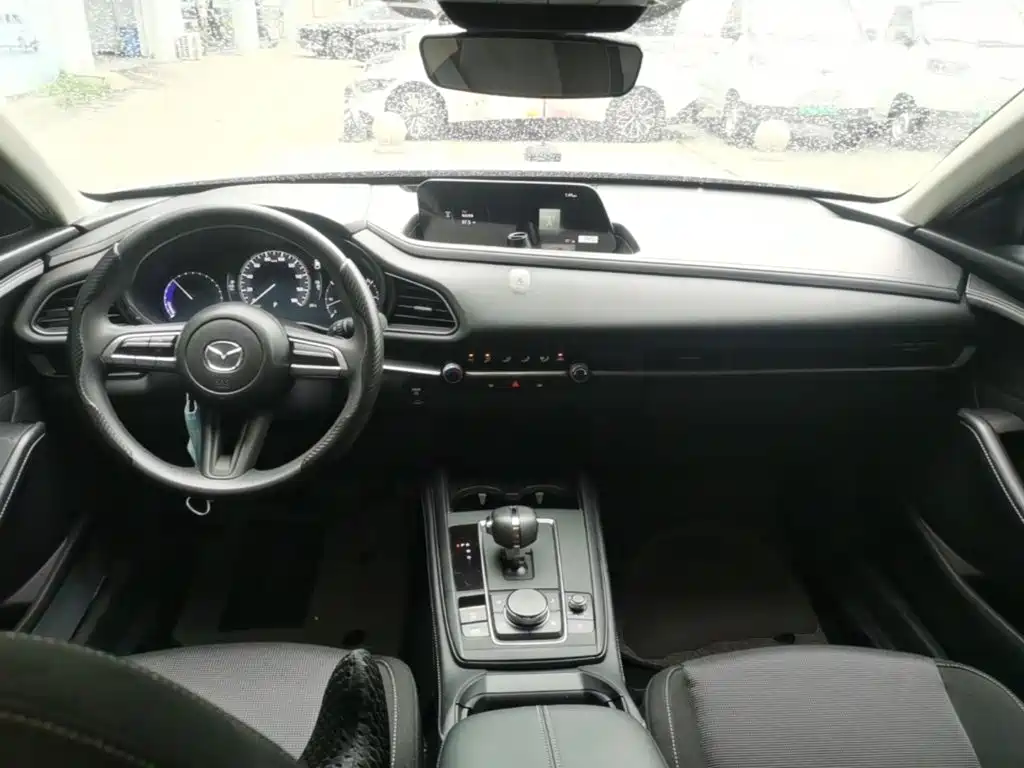 Mazda CX-30 EV — миниатюра 10