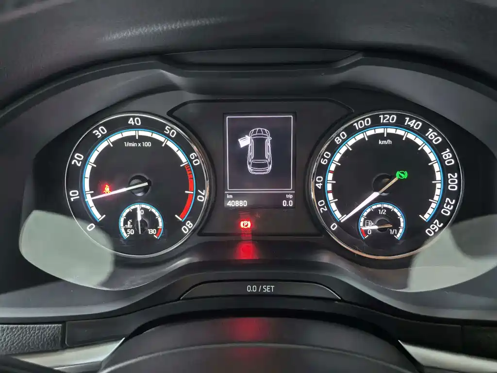 Skoda Karoq — миниатюра 12