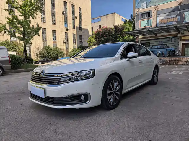 Citroen C6