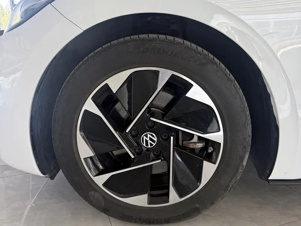 Volkswagen ID.3 — миниатюра 2