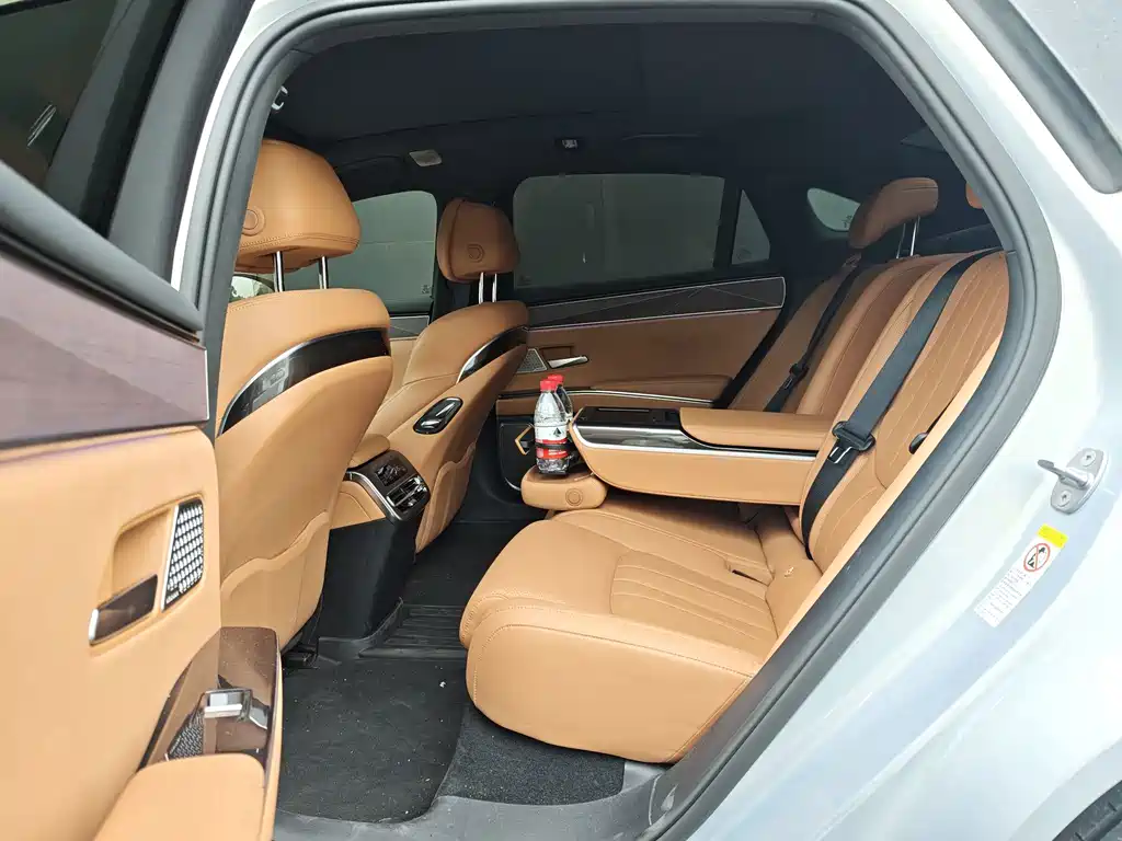 BYD Han L — миниатюра 8