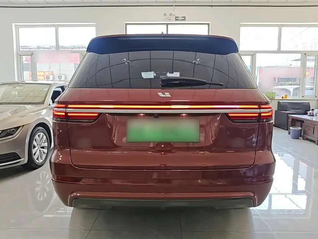 Li Auto ONE 2020 6 мест