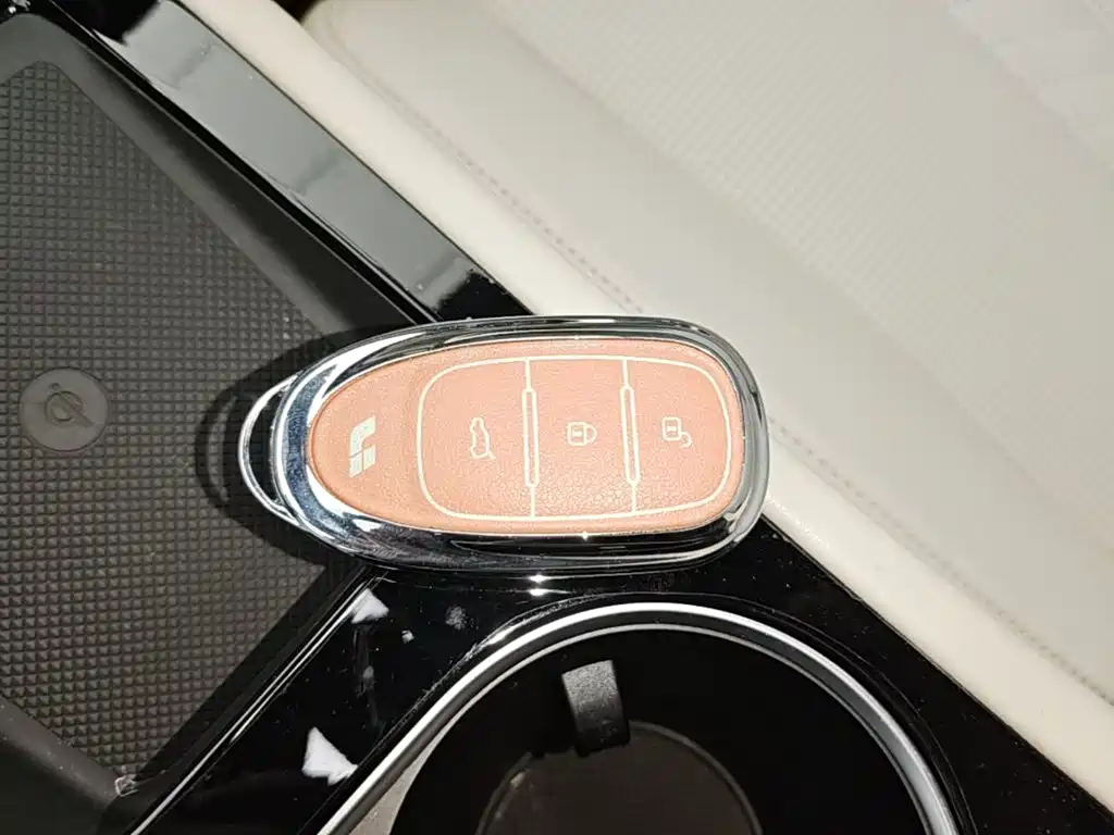 Li Auto ONE 2020 6 мест