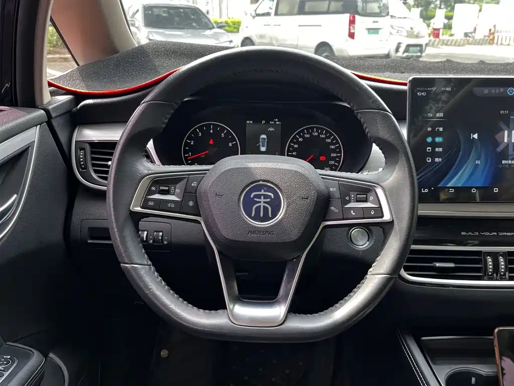BYD MAX — миниатюра 14