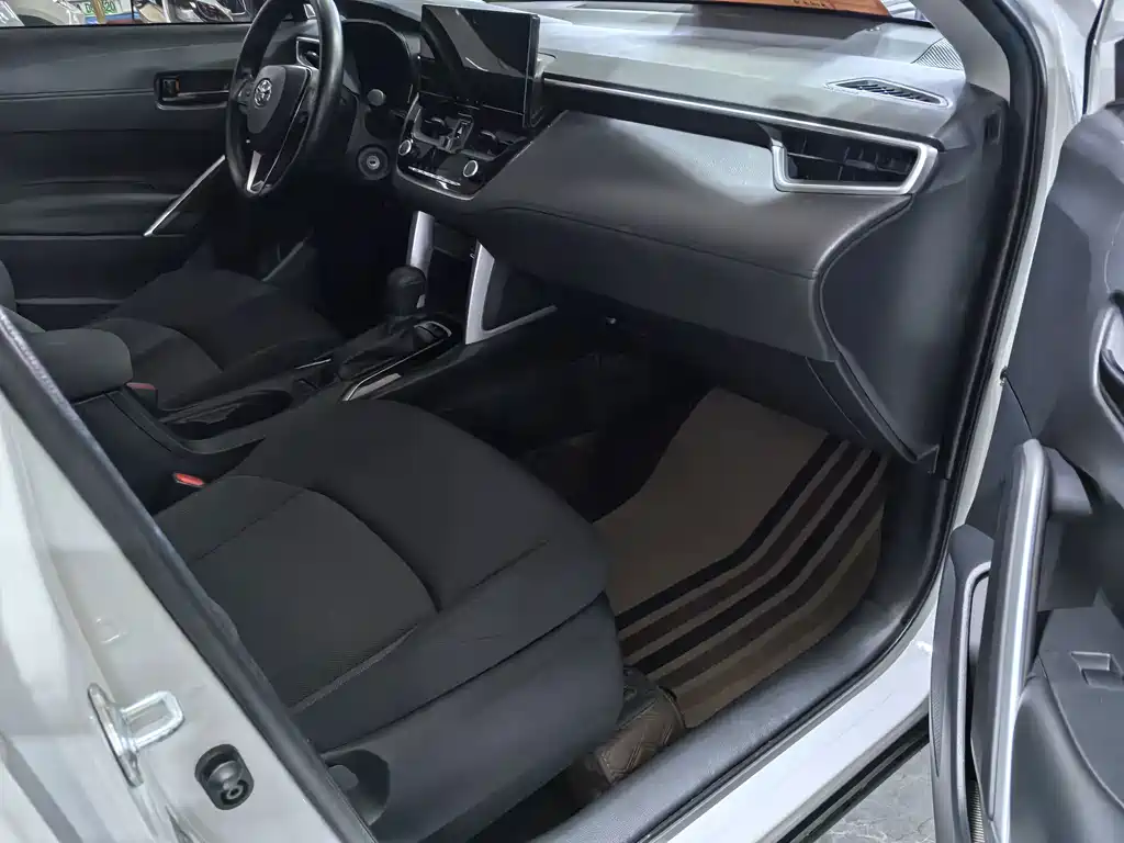 Toyota Frontlander — миниатюра 12