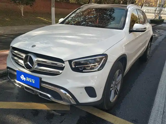 MERCEDES BENZ GLC