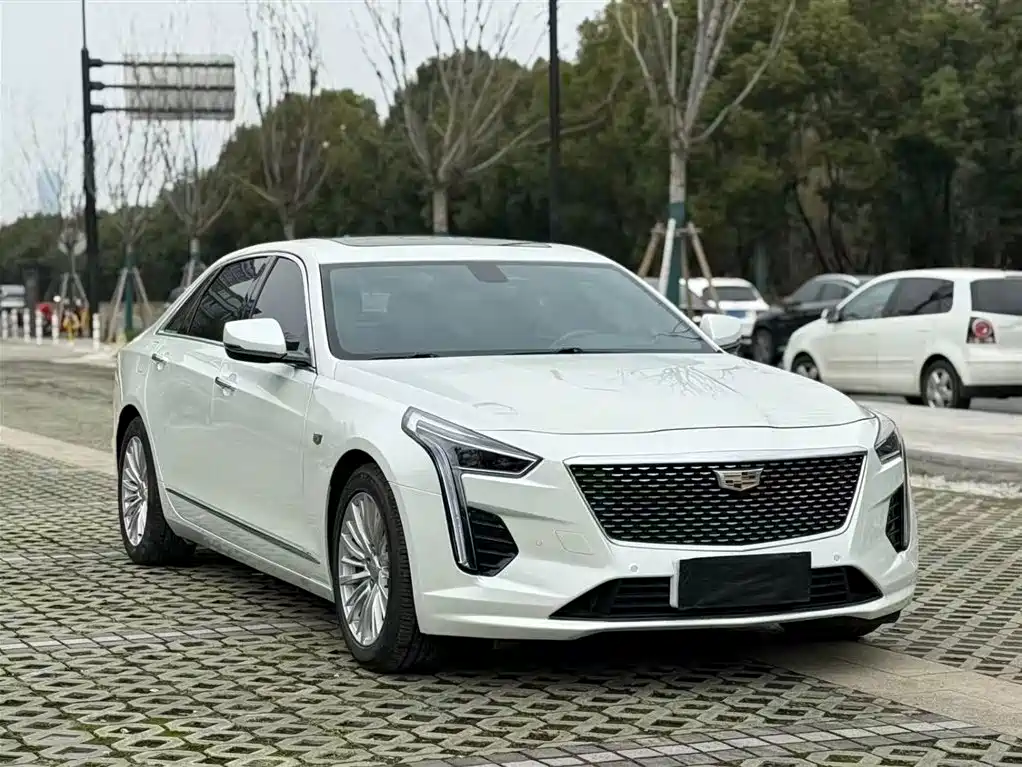 CADILLAC CT6
