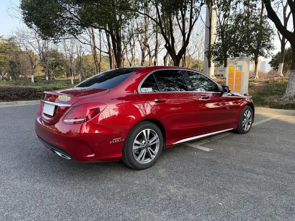MERCEDES-BENZ C CLASS