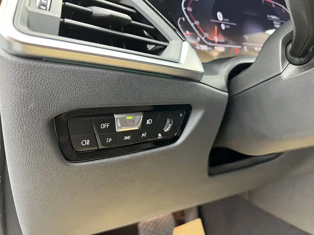 BMW 3 Series — миниатюра 14