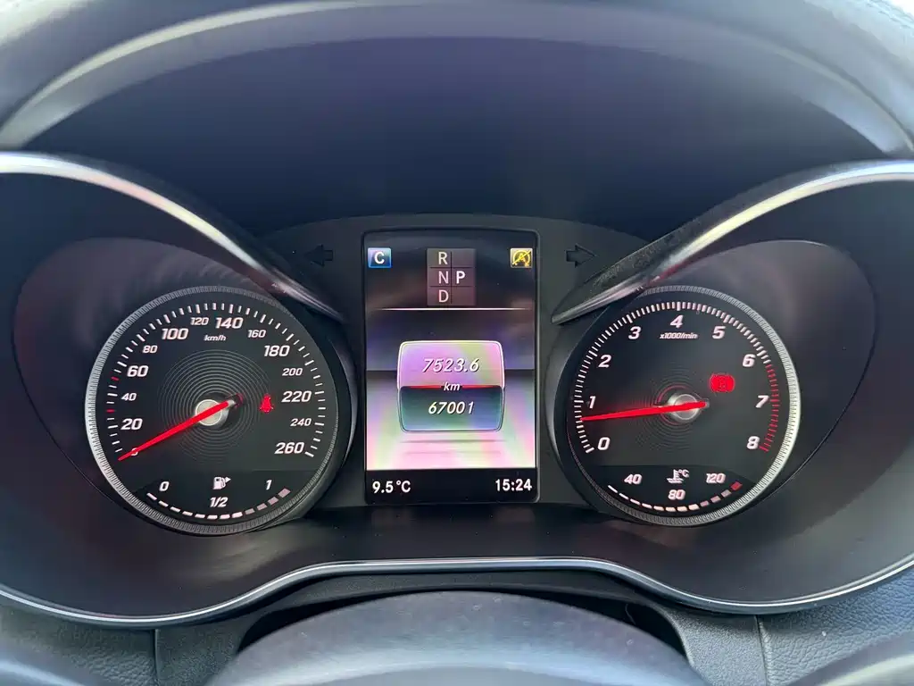 MERCEDES-BENZ C CLASS