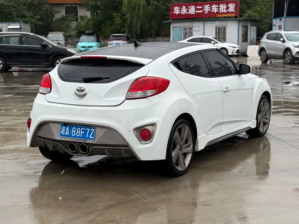 Hyundai Veloster 2012 1.6T AT Premium