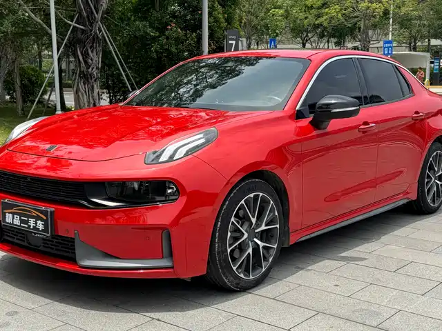 2019 Lynk & Co 03
