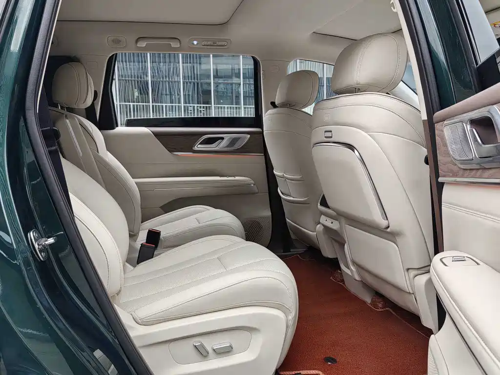 Wuling Xingguang L — миниатюра 16