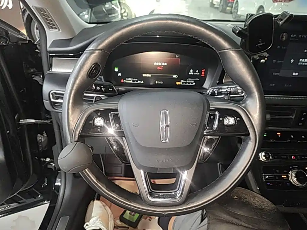 Lincoln Corsair — миниатюра 11