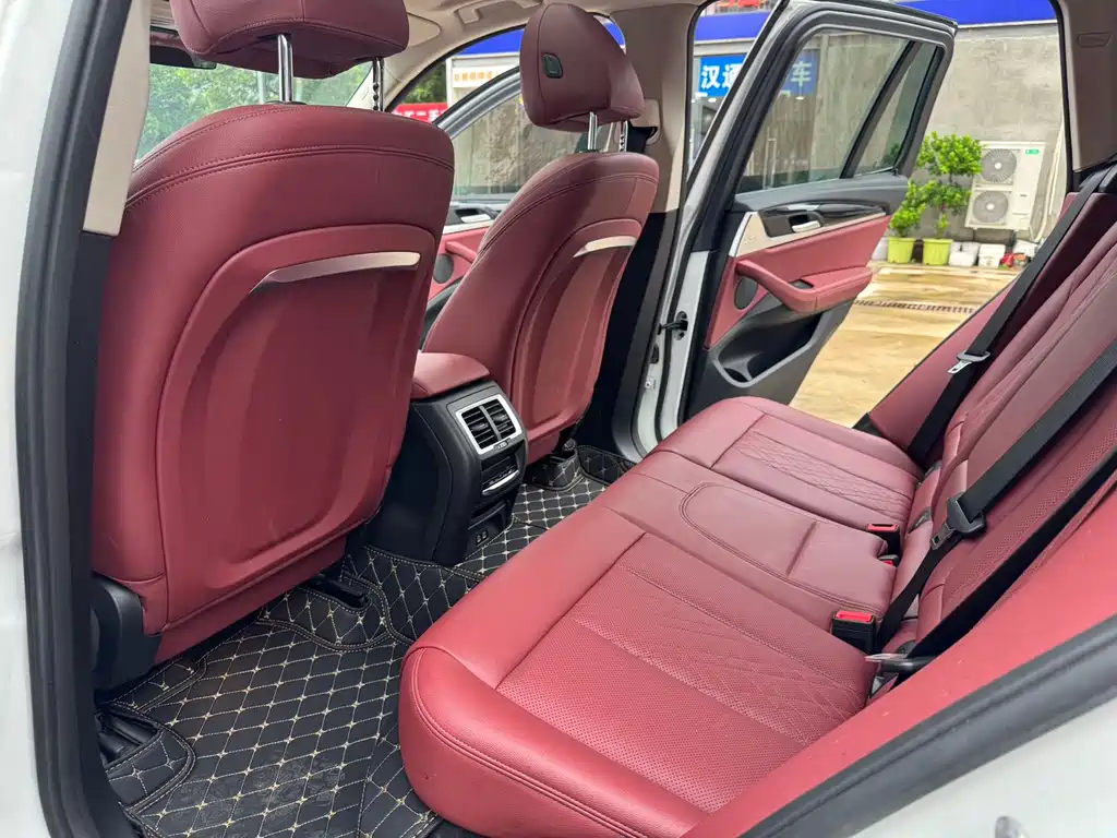BMW iX3 — миниатюра 5