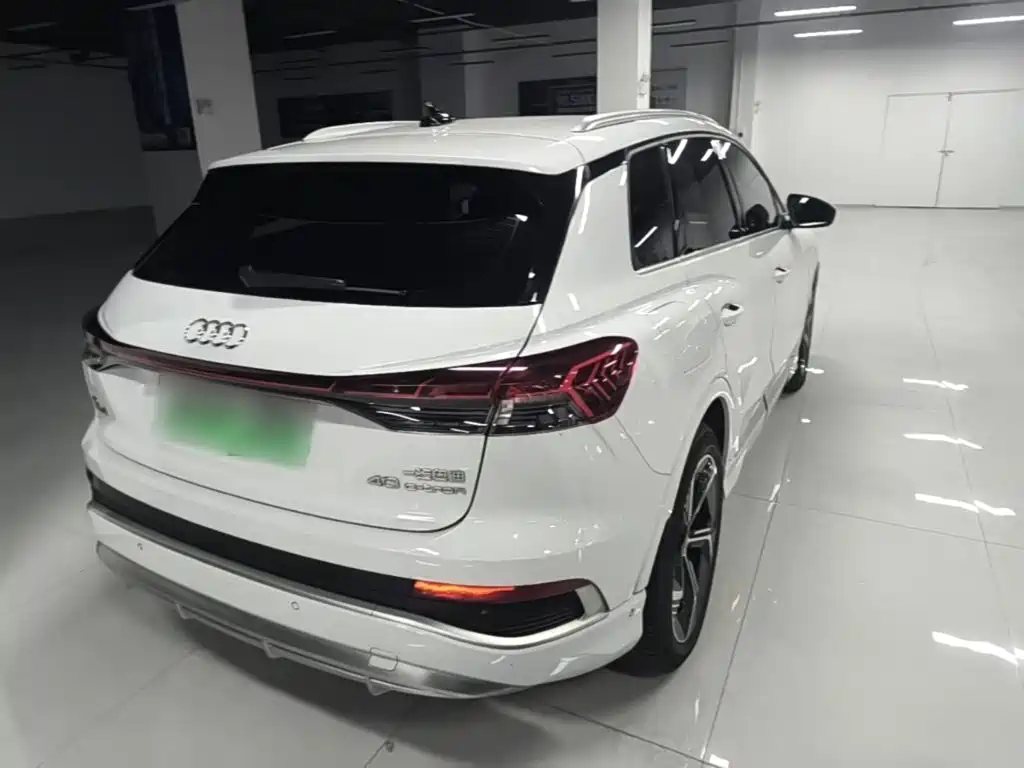 Audi Q4 e-tron — миниатюра 7