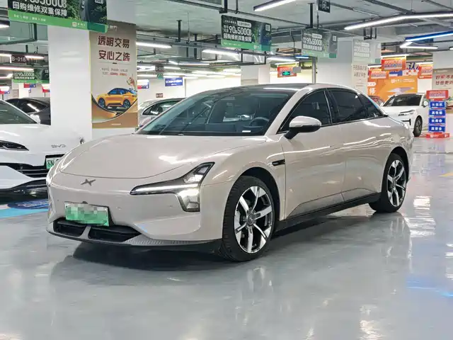 2025 Xpeng Mona M03