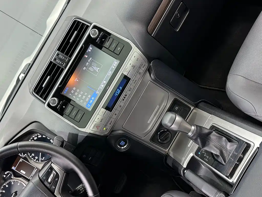 Toyota Prado — миниатюра 20