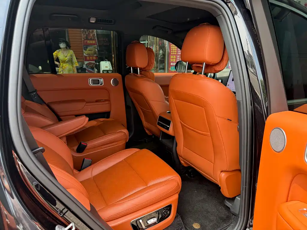 Li Auto Li L8 — миниатюра 10
