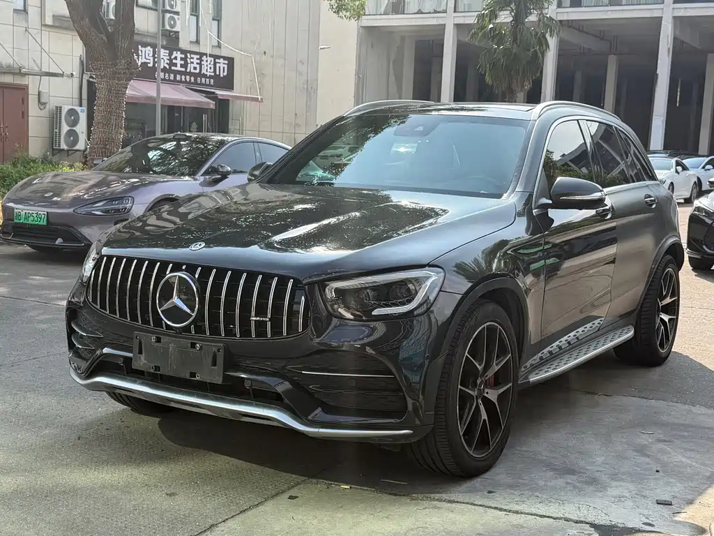 Mercedes-Benz GLC AMG