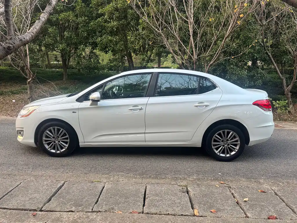 Citroen C4L — миниатюра 7