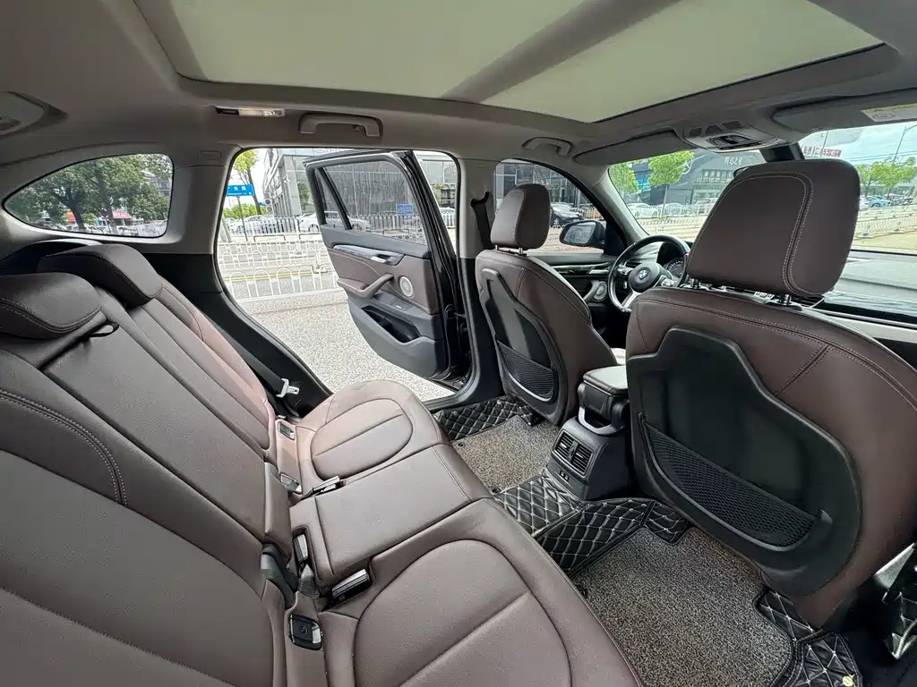 BMW X1 — миниатюра 12