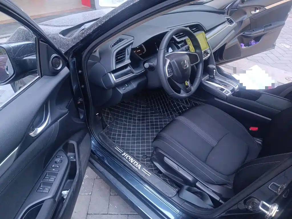 Honda Civic — миниатюра 12