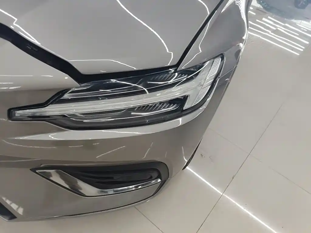 Volvo S60 — миниатюра 24