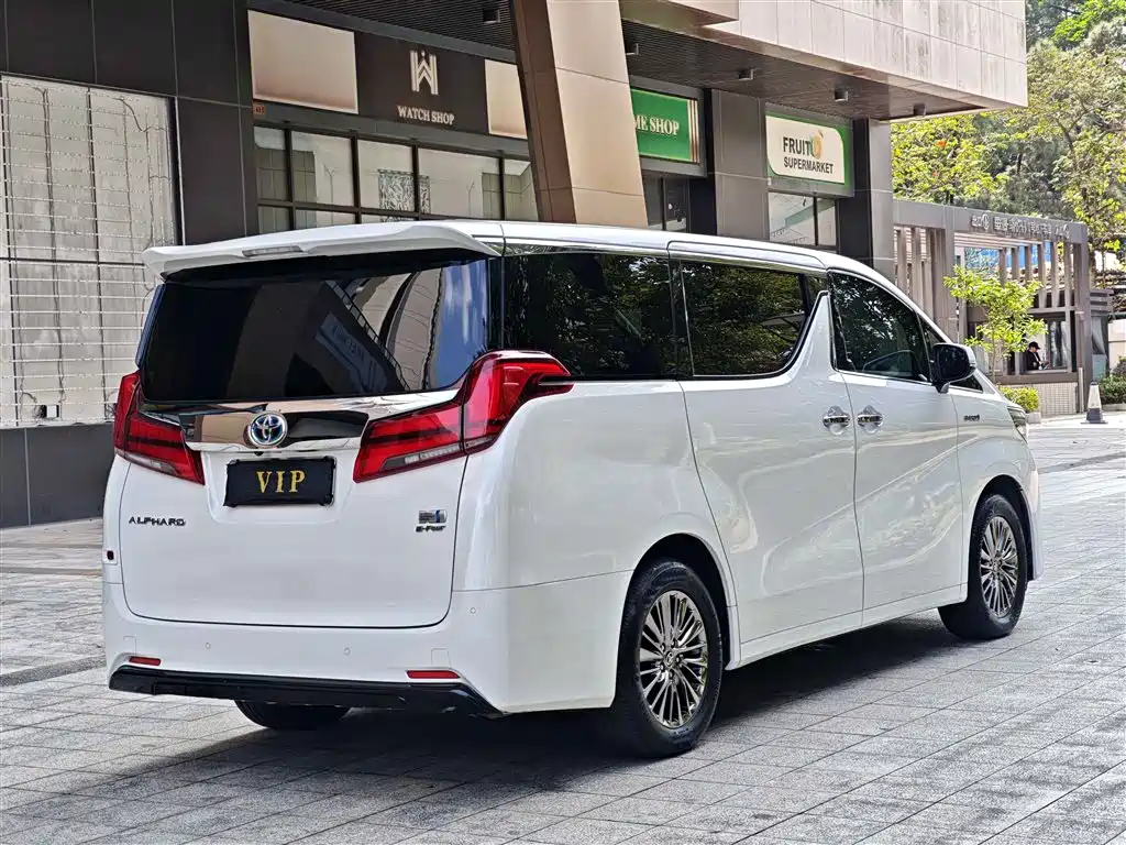TOYOTA ELFA