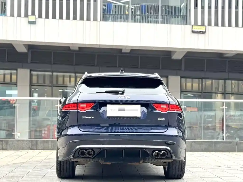JAGUAR F PACE