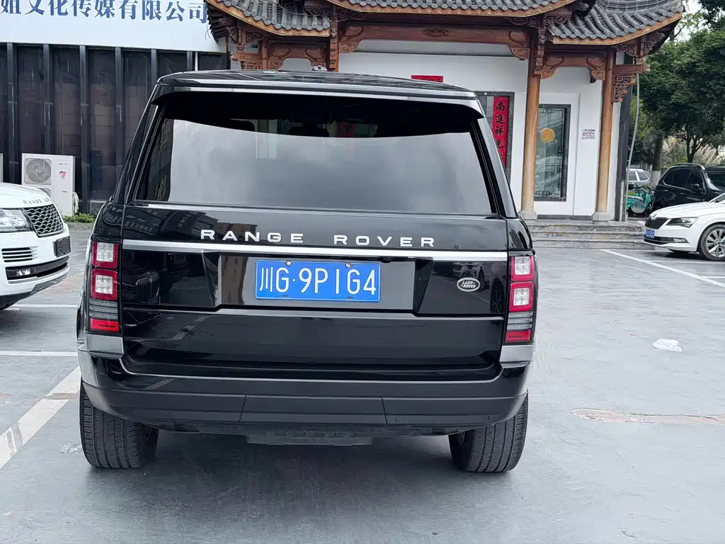 Land Rover Range Rover — миниатюра 13