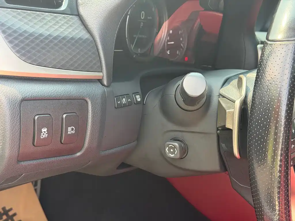 Lexus GS — миниатюра 15