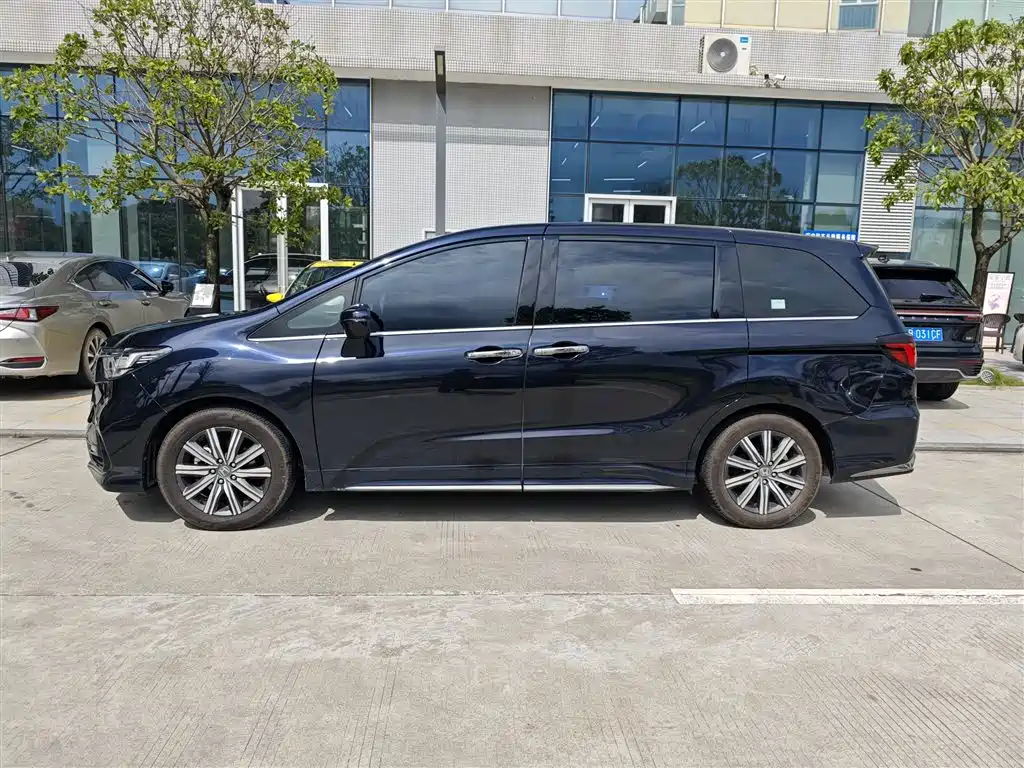 Honda Odyssey 2022 2.0L e:HEV
