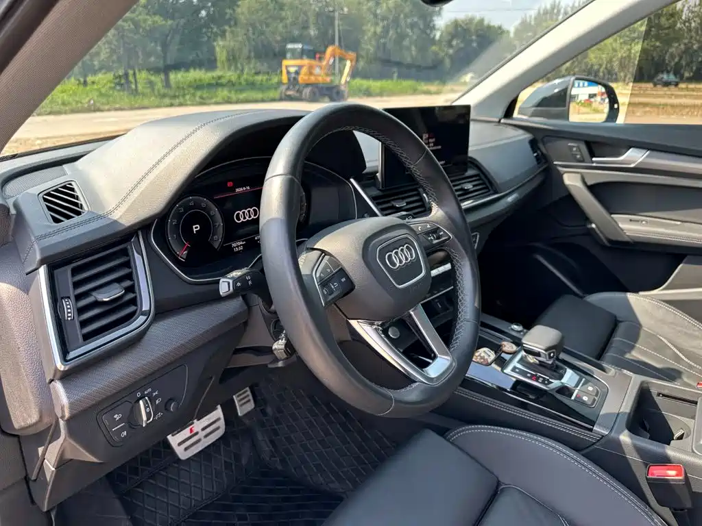 Audi Q5L — миниатюра 15