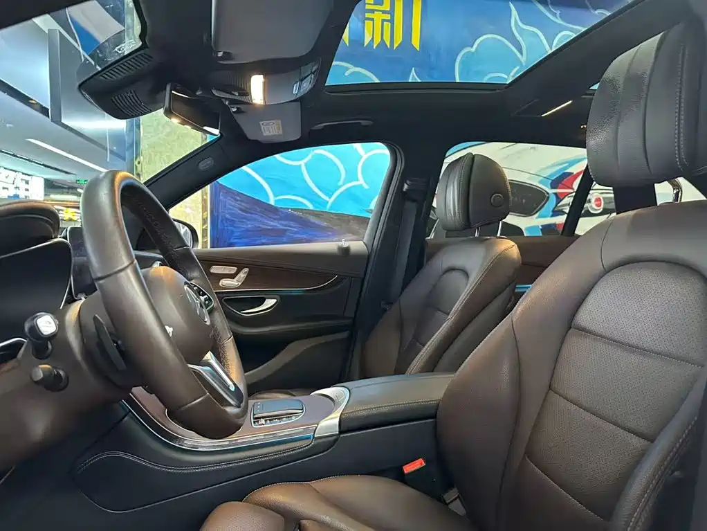Mercedes-Benz GLC — миниатюра 10