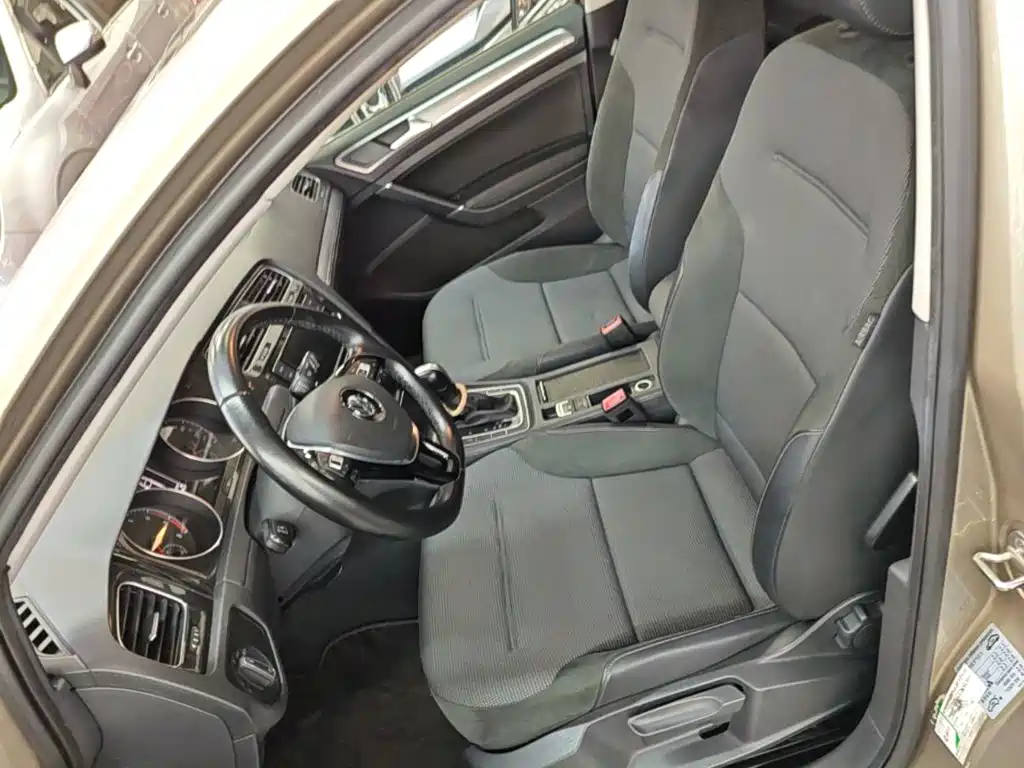 Volkswagen Golf — миниатюра 15