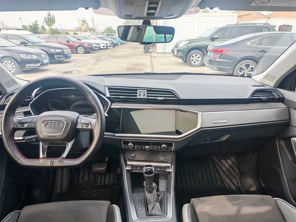 Audi Q3 — миниатюра 5