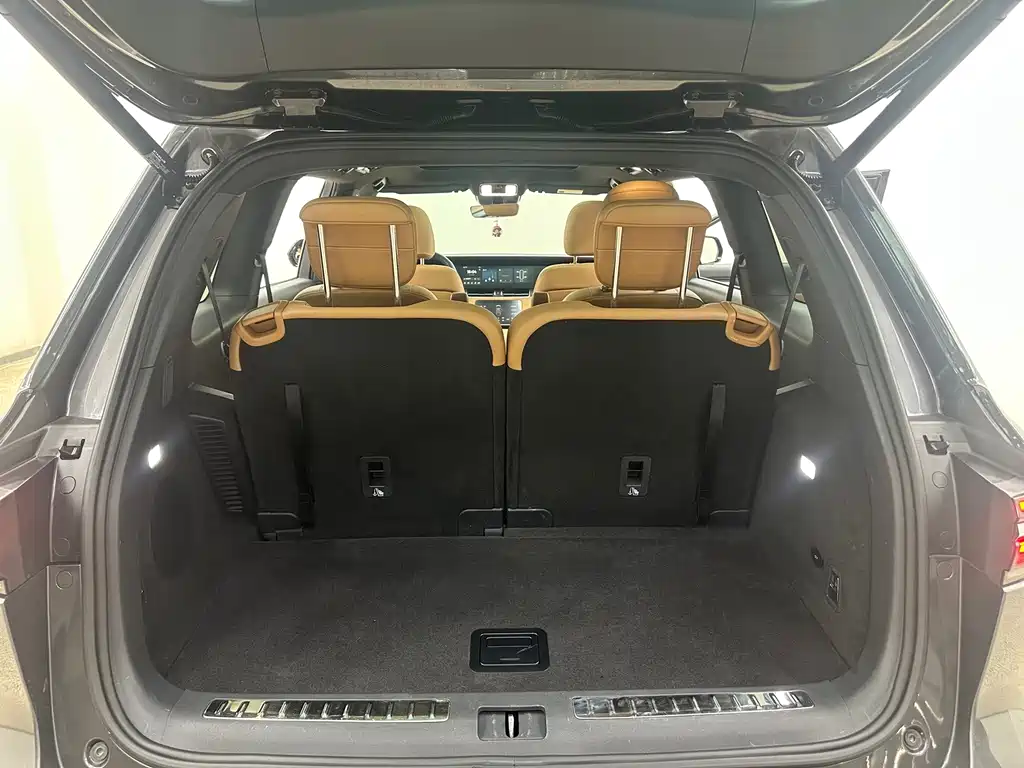 Li Auto Li ONE — миниатюра 31